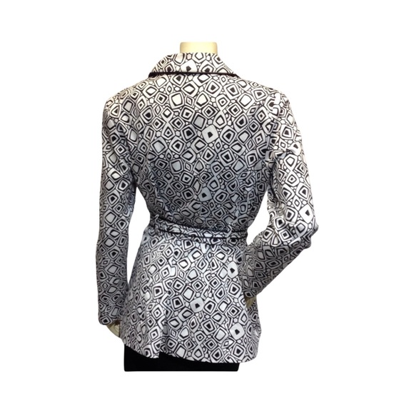 AGB Womens Black White Geometric Print Button Front Tie Waist Jacket Size 16 - Picture 4 of 8